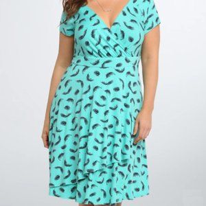 Torrid Feather Print Dress Stretch Surplice V-Neck